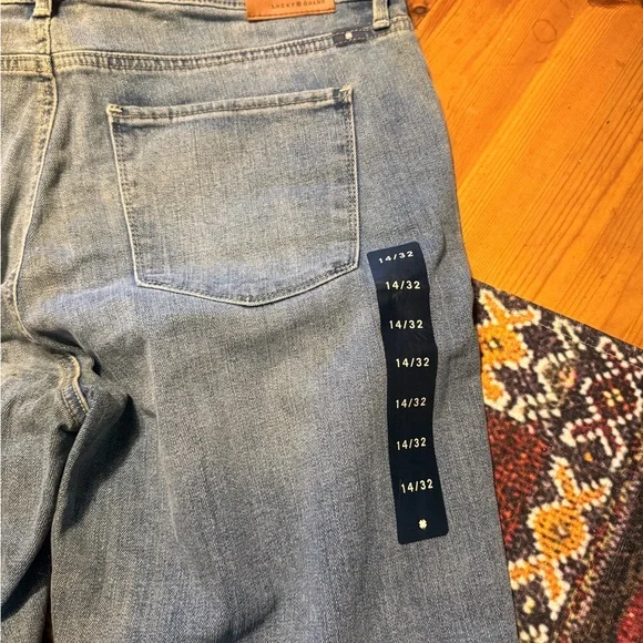 Lucky Brand Light Blue Boyfriend Jeans - Picture 5 of 6